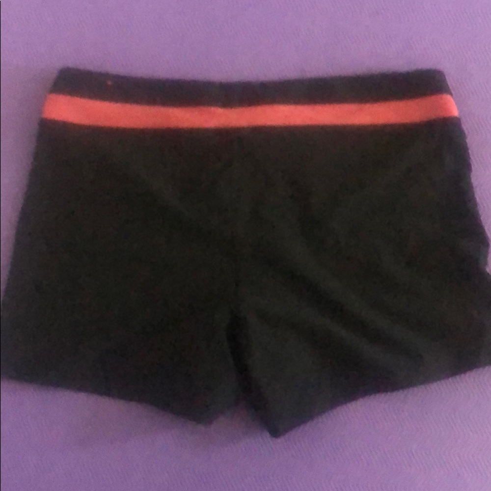 Nike Compression Shorts - Picture 2 of 3